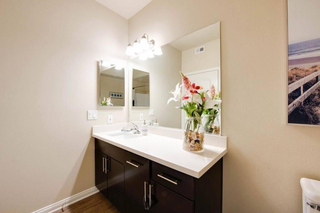 The Nest A Spacious 1 Bedroom Apartment With A Pool View Los Ángeles Exterior foto