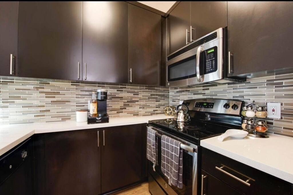 The Nest A Spacious 1 Bedroom Apartment With A Pool View Los Ángeles Exterior foto